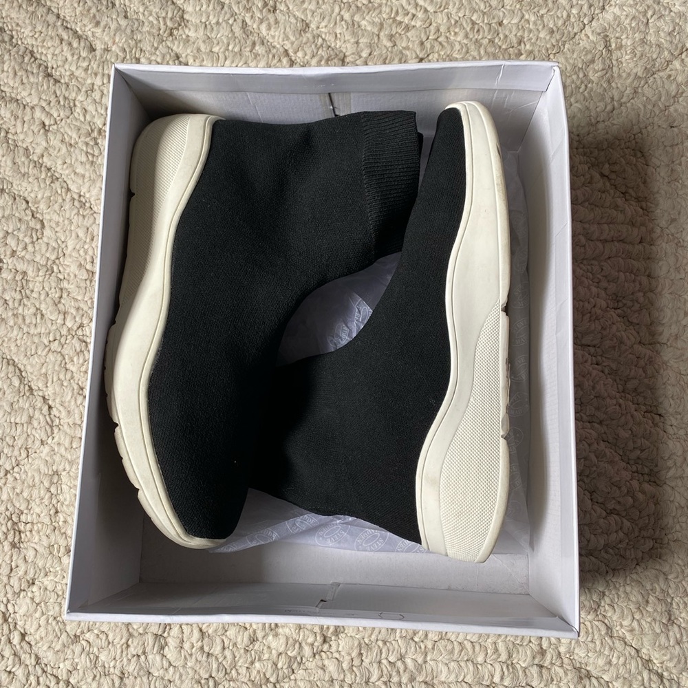 steve madden sock shoes